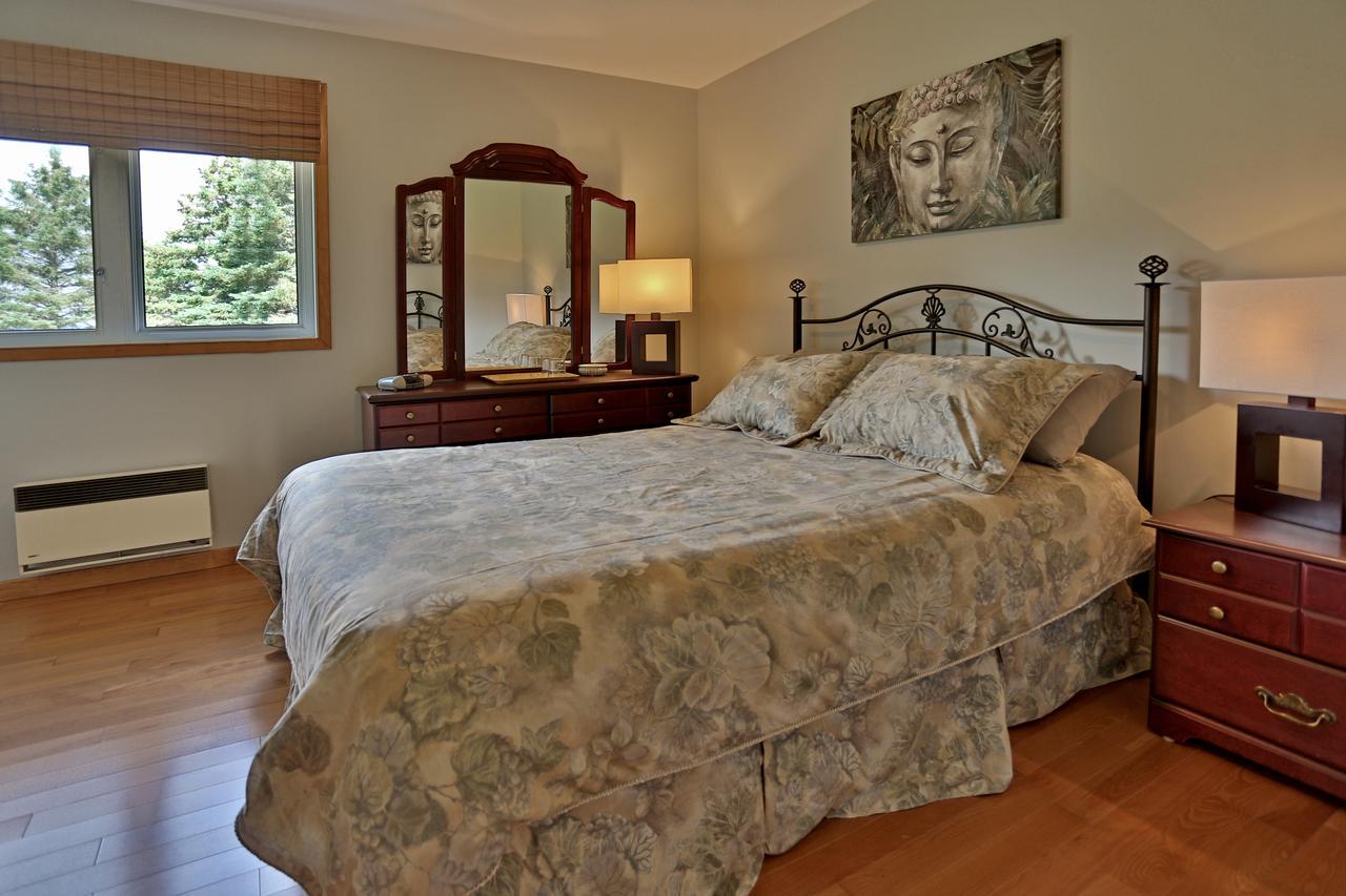 Ranch St-Hubert Bed & Breakfast Saint-Hermenegilde ภายนอก รูปภาพ