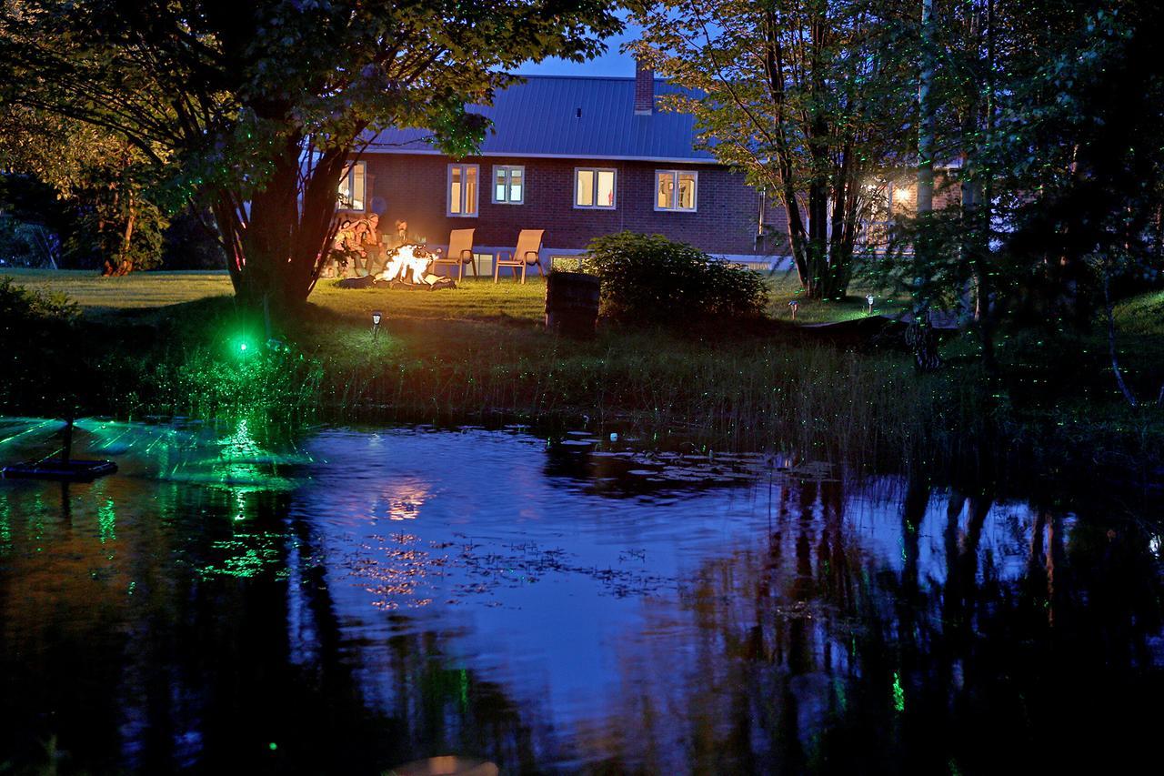 Ranch St-Hubert Bed & Breakfast Saint-Hermenegilde ภายนอก รูปภาพ