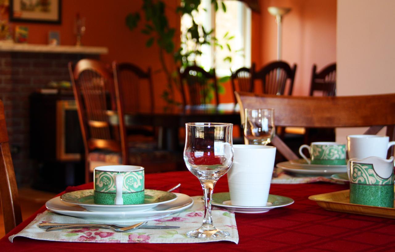 Ranch St-Hubert Bed & Breakfast Saint-Hermenegilde ภายนอก รูปภาพ