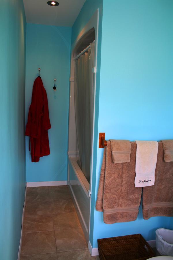 Ranch St-Hubert Bed & Breakfast Saint-Hermenegilde ภายนอก รูปภาพ